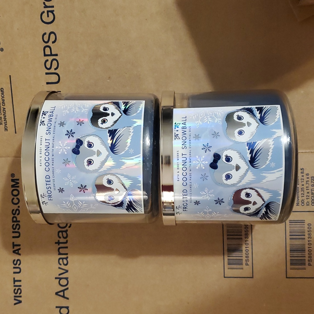 2 X Bath & Body Works 3 Wick Candle Frosted Coconut Snowball 14.5oz BBW
